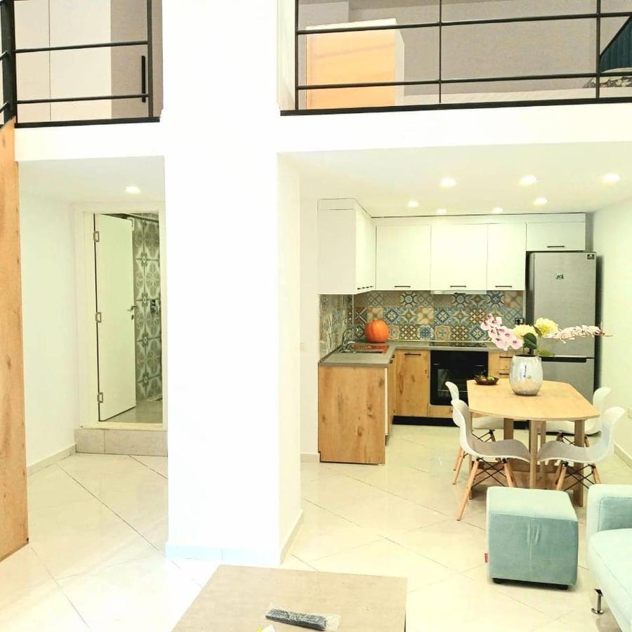 Apartament Me Qera Dublex Lungomare วญอเรอ ภายนอก รูปภาพ