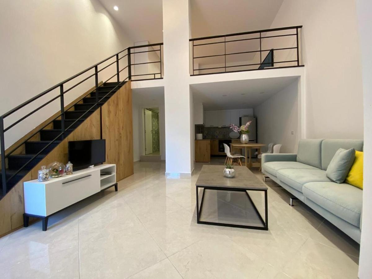 Apartament Me Qera Dublex Lungomare วญอเรอ ภายนอก รูปภาพ