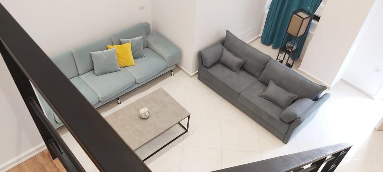 Apartament Me Qera Dublex Lungomare วญอเรอ ภายนอก รูปภาพ
